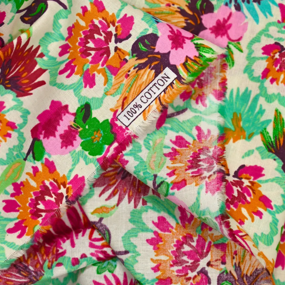 Popeline de coton imprimée fleurs Victoria fond écru – Image 4