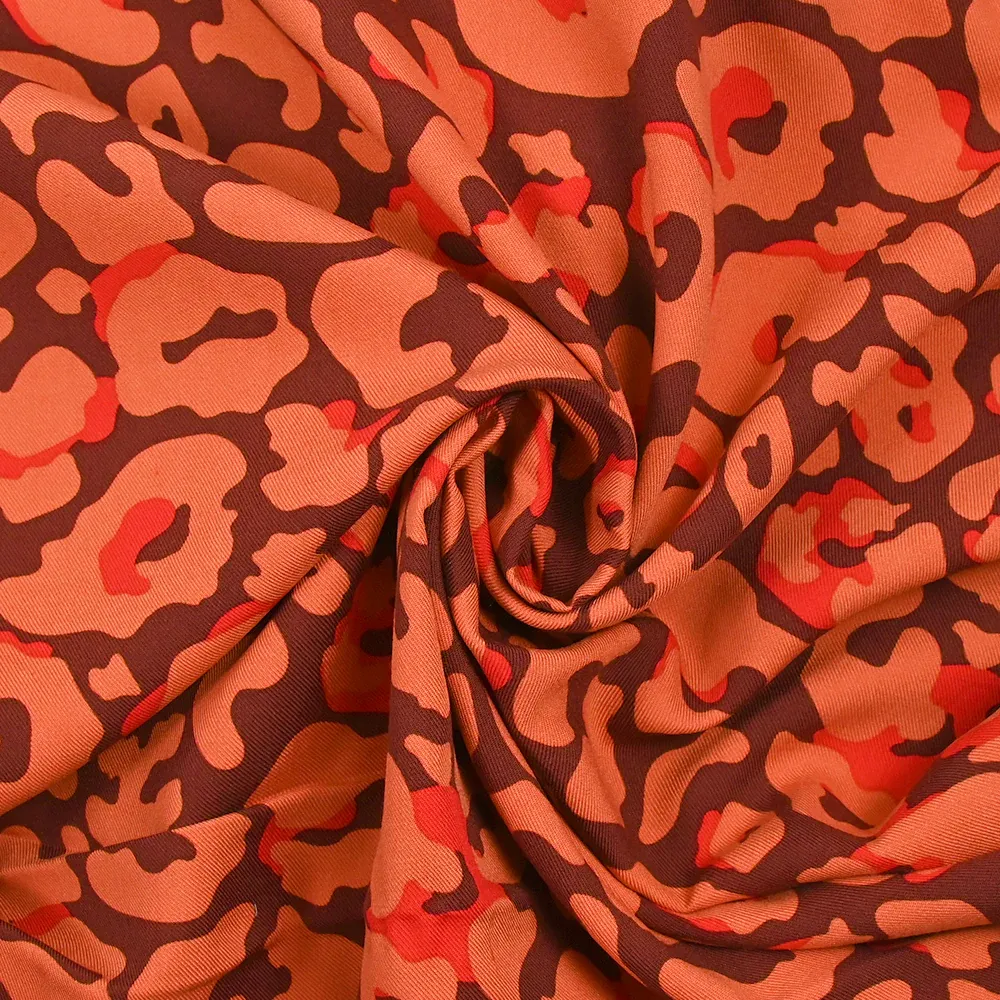 Twill de viscose imprimé graou orange et rouge fond marron – Image 2