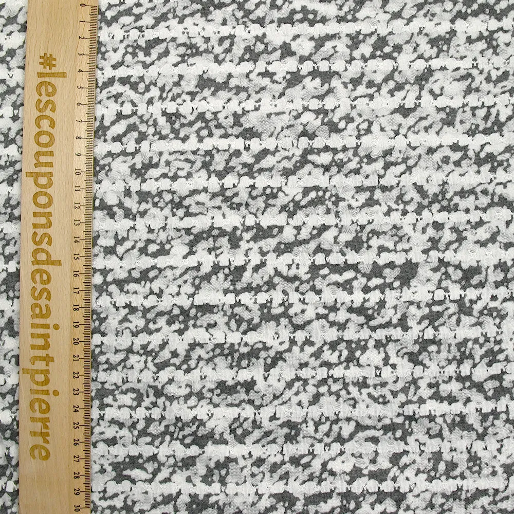 Maille fine fantaisie fumée abstraite gris fond blanc – Image 3