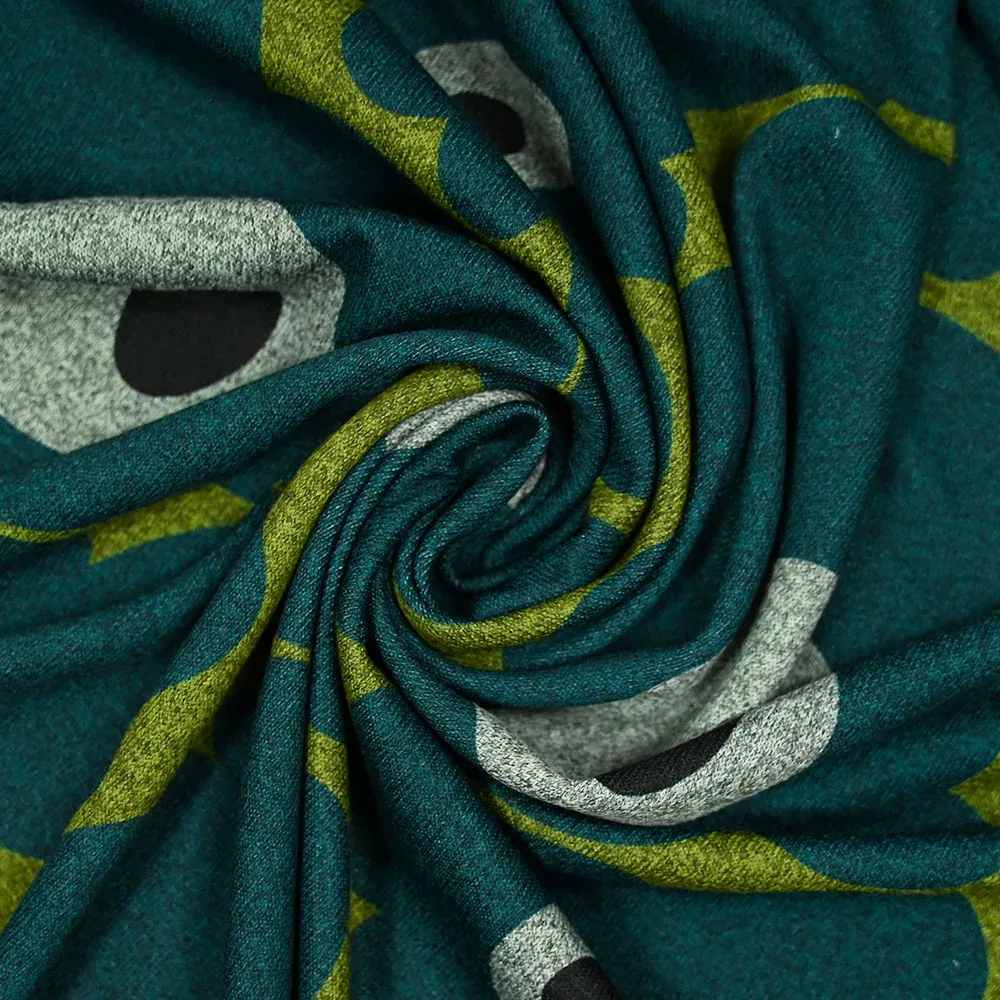 Maille polyester imprimée fleurs vert canard fond vert gazon – Image 2