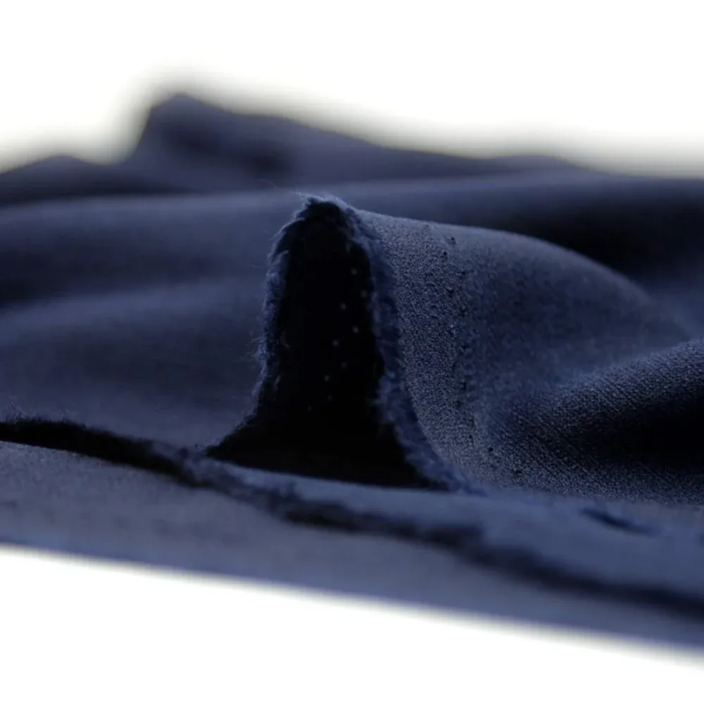 Crêpe viscose Lily marine – Image 4